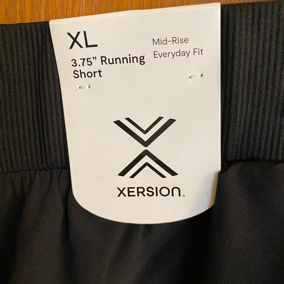 Women’s XL Mid-Rise Xersion black & purple running shorts, NWT - Picture 5 of 11
